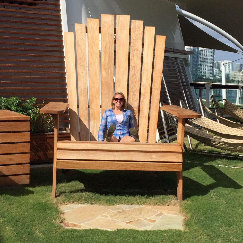 Meet your Posher, Lauren